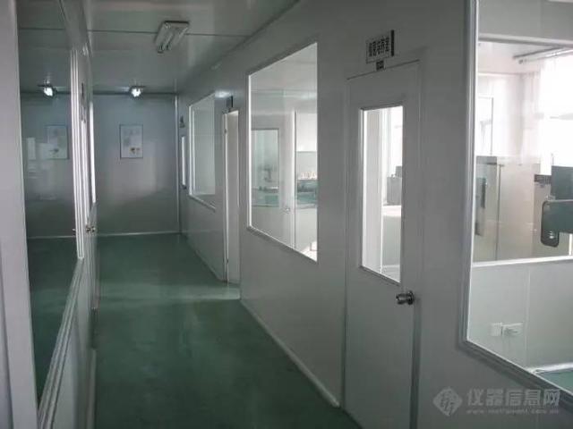 實驗室走廊